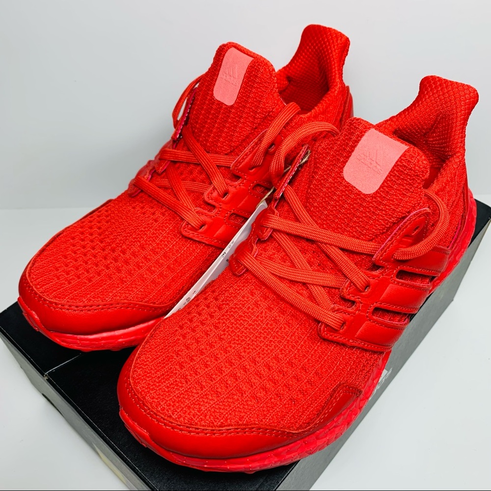 adidas Ultraboost DNA S&L Sneakers Multiple Sizes